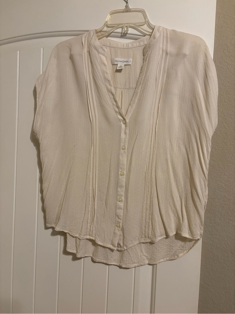 Treasure & Bond Ivory V-Neck Button Front Pintuck Blouse